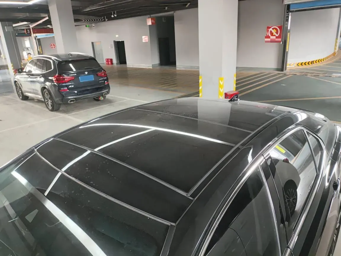 2021 Toyota Camry 2.5L 209HP L4 8AT,autocango,china used car exporter,china ev exporter,chinese used car exporter,chinese used ev exporter