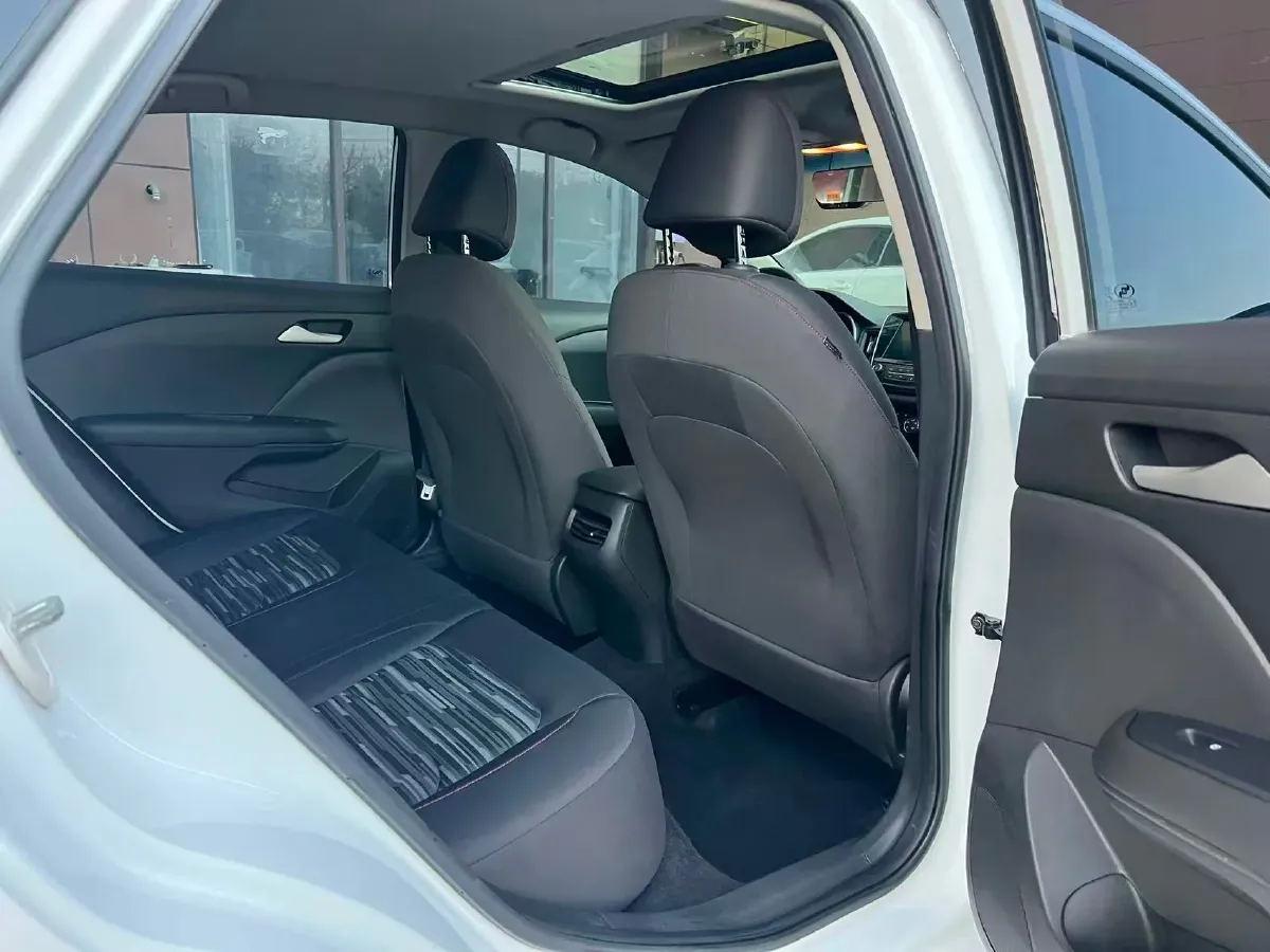 2019 Chevrolet Monza 1.0T 125HP L3 6DCT,autocango,china used car exporter,china ev exporter,chinese used car exporter,chinese used ev exporter