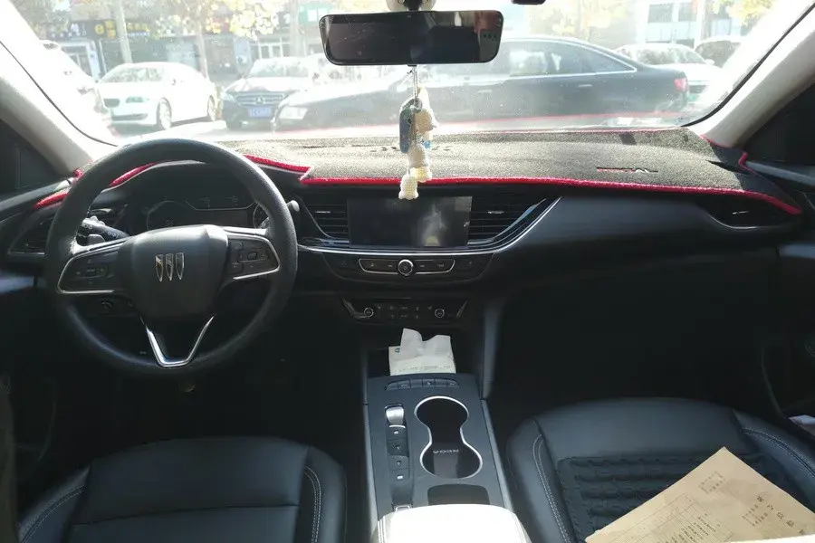 2024 BUICK REGAL thumbnail 3