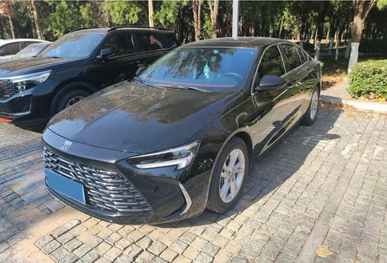 2024 BUICK REGAL view 1