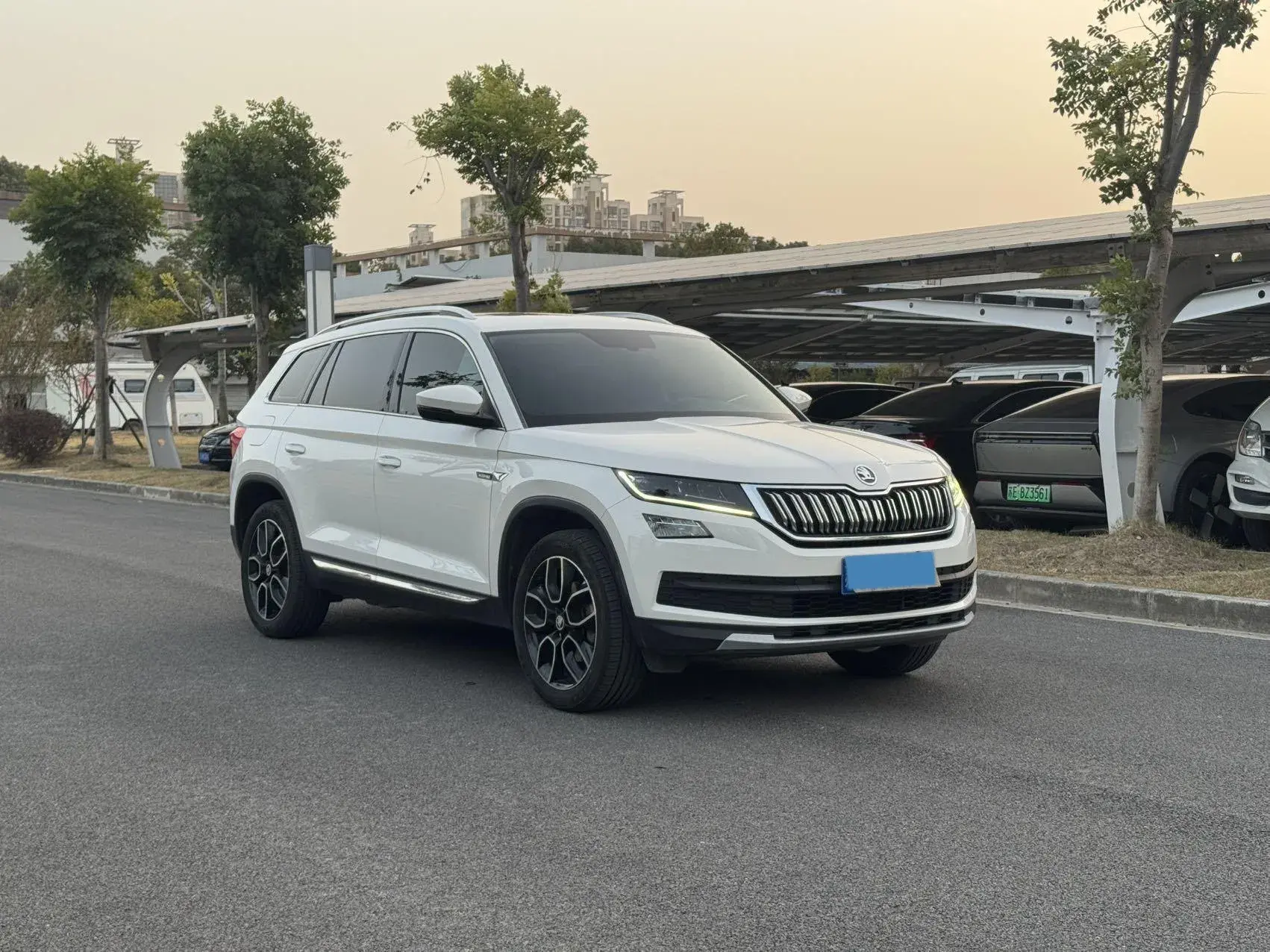 2017 SKODA KODIAK thumbnail 3