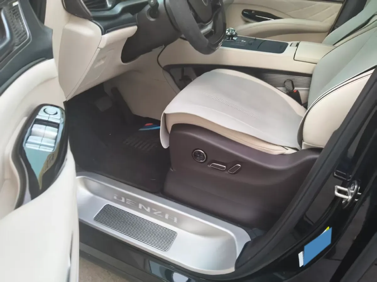 2024 Denza D9 1.5T 139HP L4 E-CVT PHEV 40KWH,autocango,china used car exporter,china ev exporter,chinese used car exporter,chinese used ev exporter