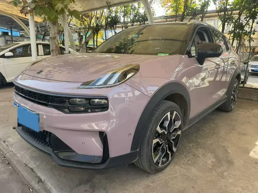 2023 LYNK&CO 06 view 1