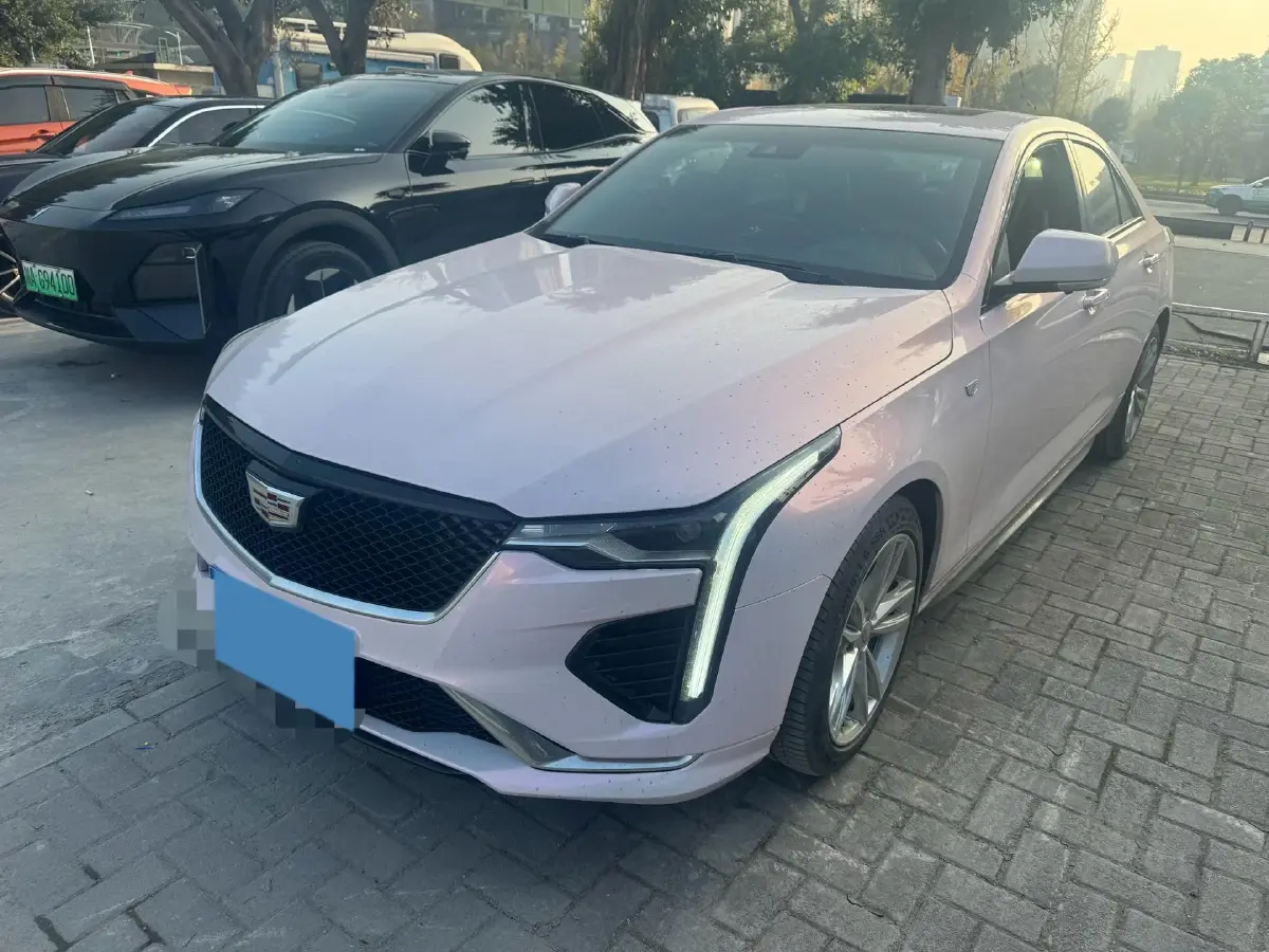 2022 Cadillac CT4 2.0T 237HP L4 8AT 2022 Cadillac CT4 2.0T 237HP L4 8AT