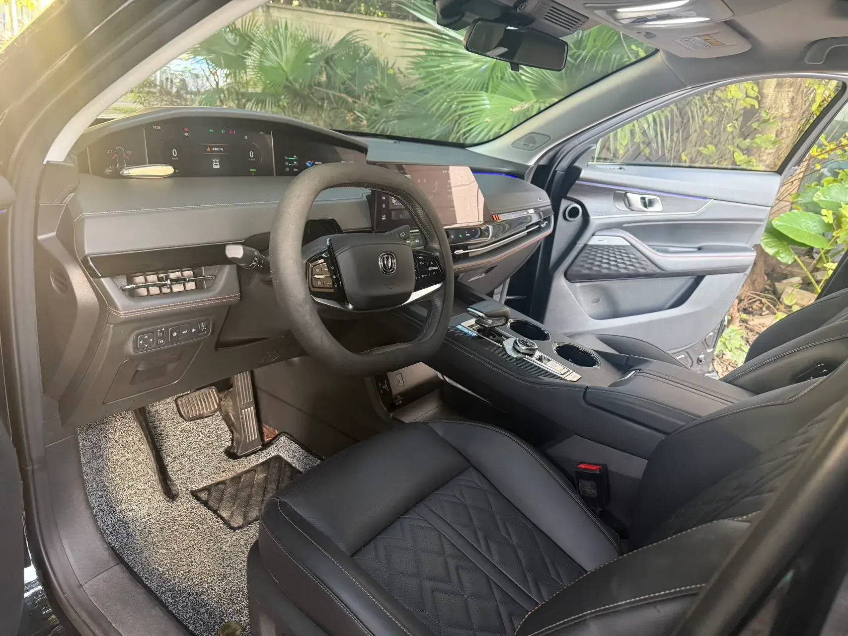 2022 CHANGAN UNI-K thumbnail 3