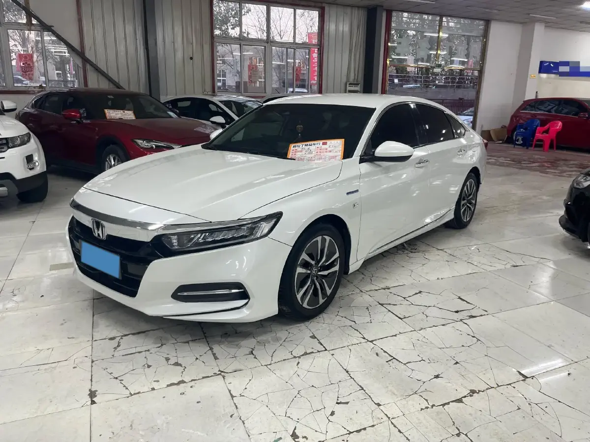 2018 Honda Accord 2.0L 146HP L4 E-CVT Hybrid