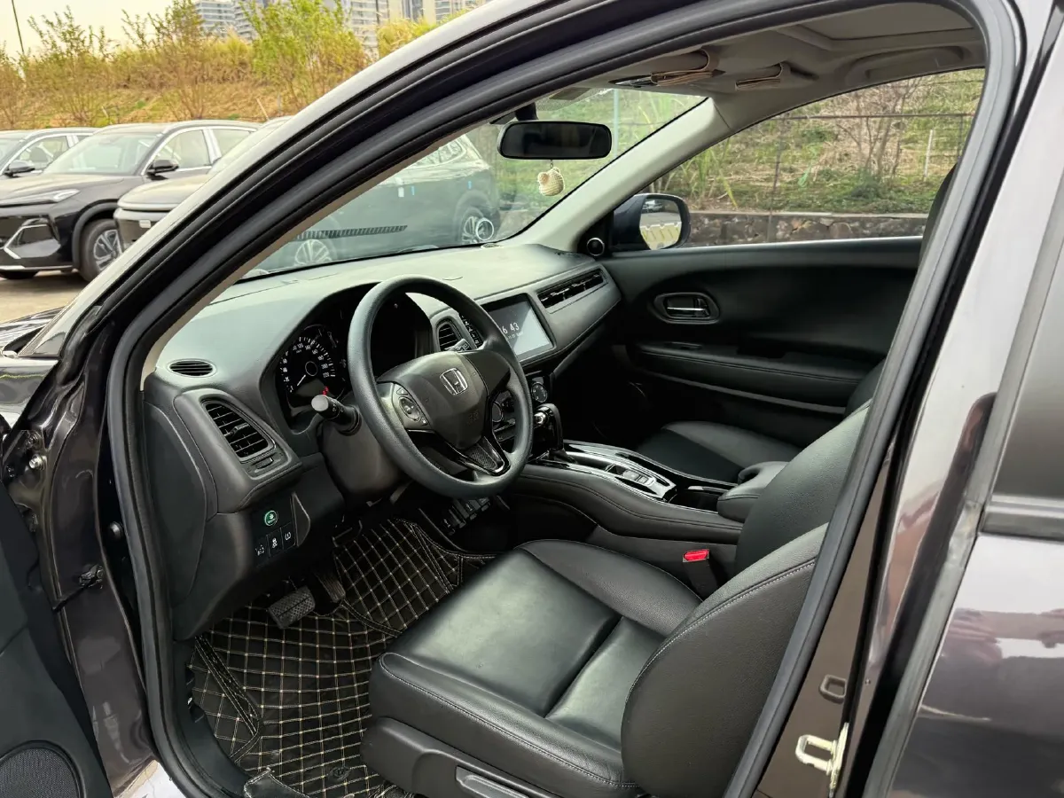 2022 Honda Vezel 1.5L 131HP L4 CVT,autocango,china used car exporter,china ev exporter,chinese used car exporter,chinese used ev exporter