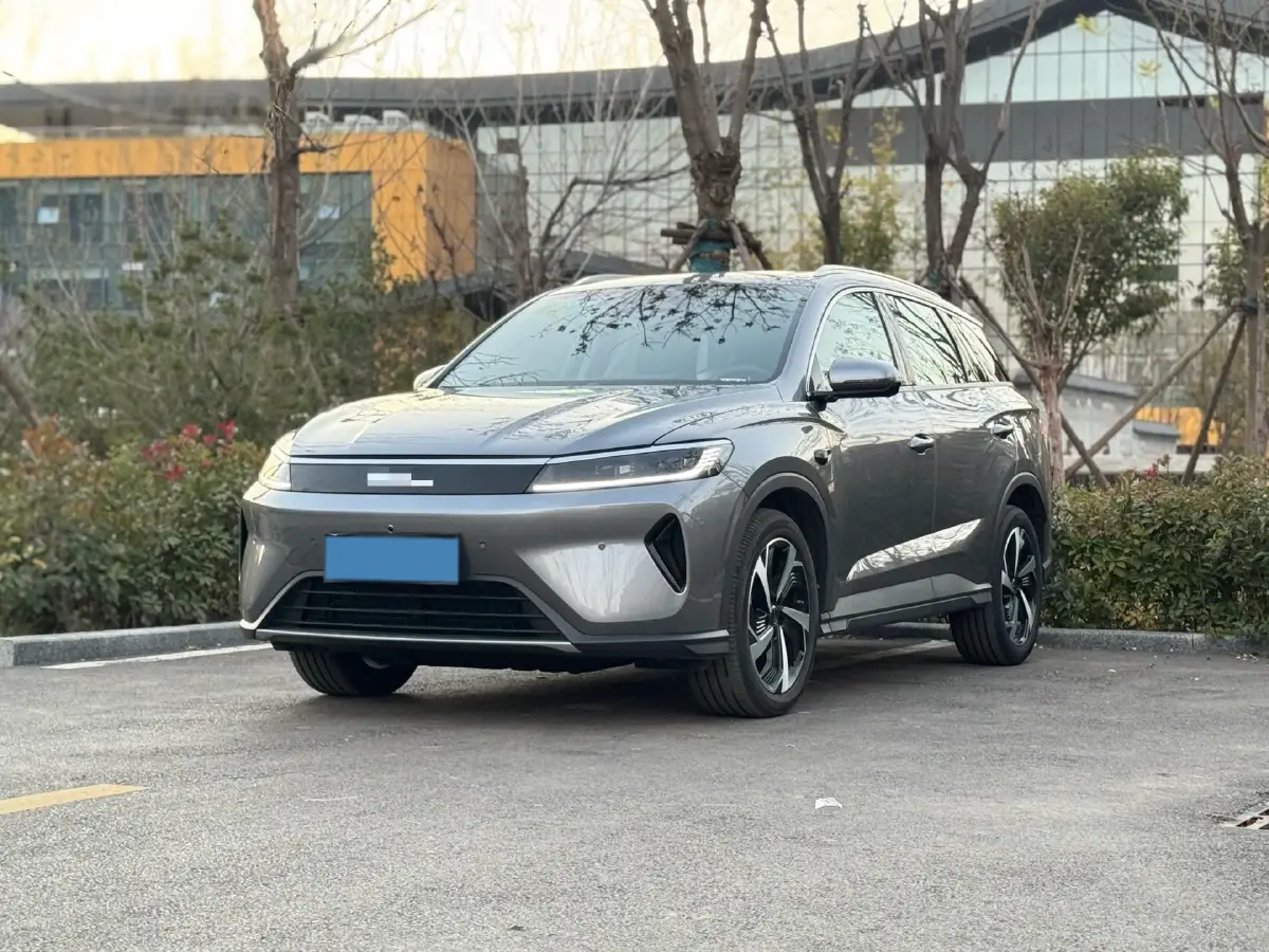 2025 BYD Sea Lion 05 DM-i 1.5L 101HP L4 E-CVT PHEV 18.3KWH