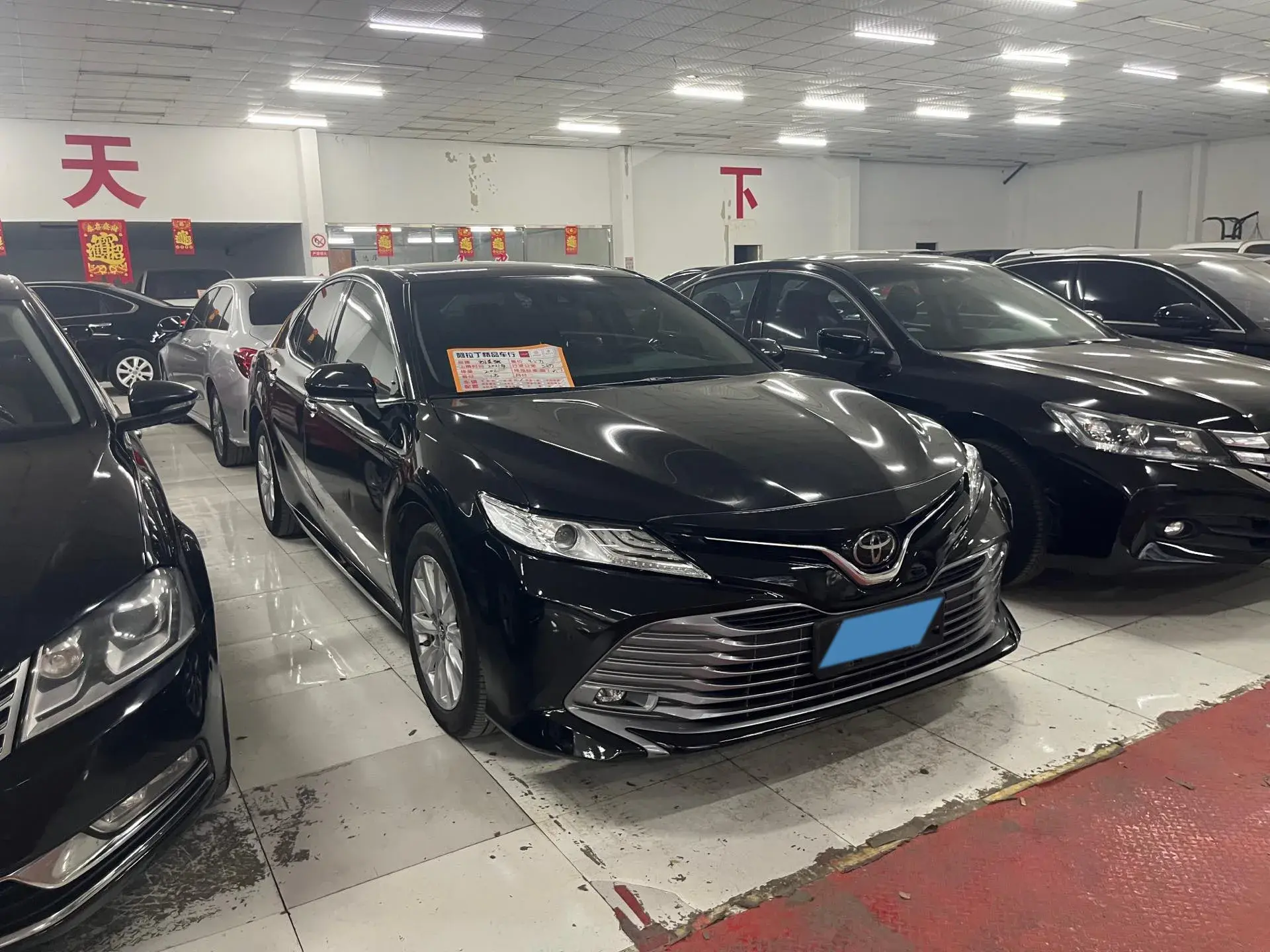 2019 TOYOTA CAMRY thumbnail 3