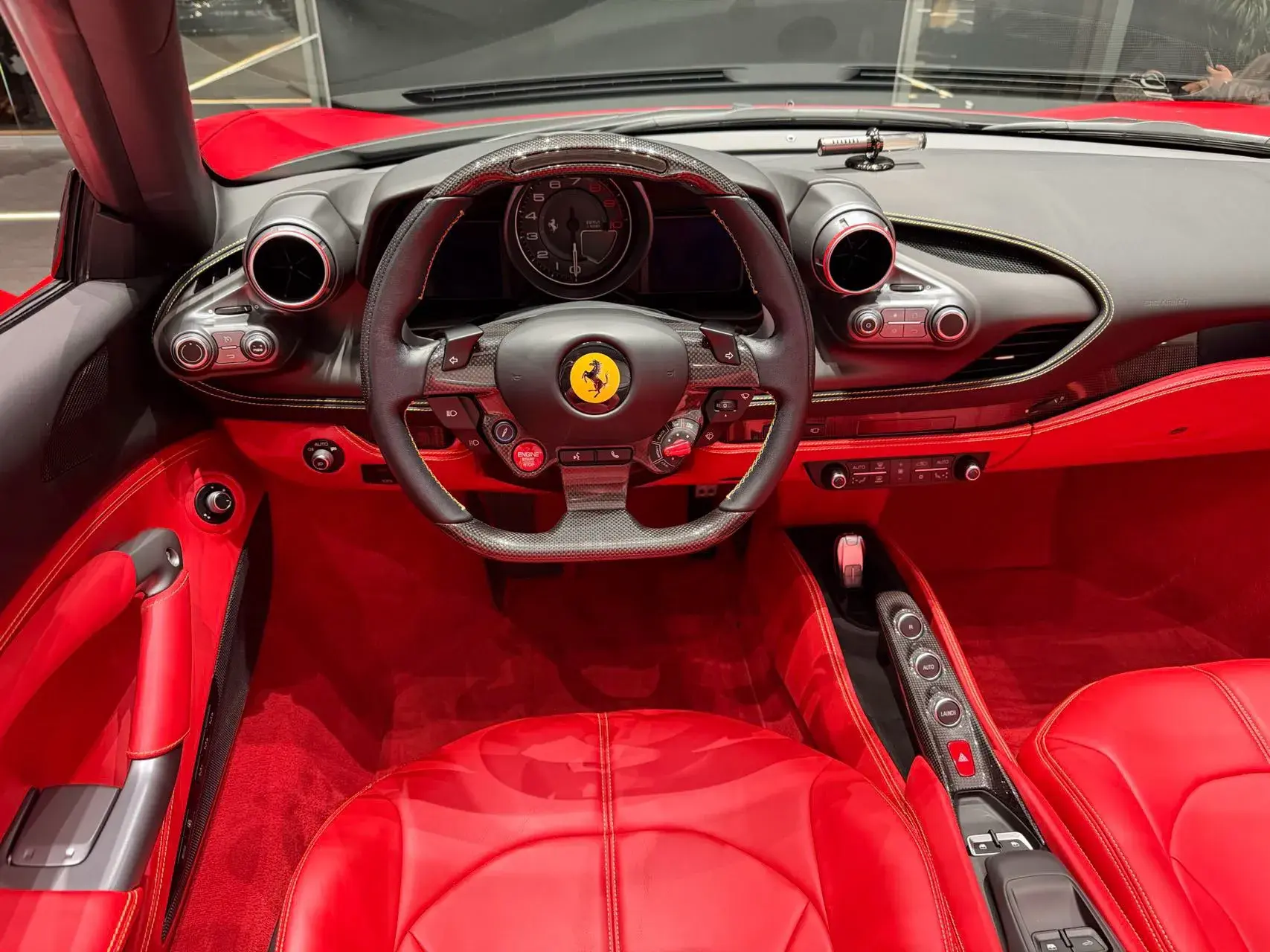 2020 FERRARI F8 thumbnail 4