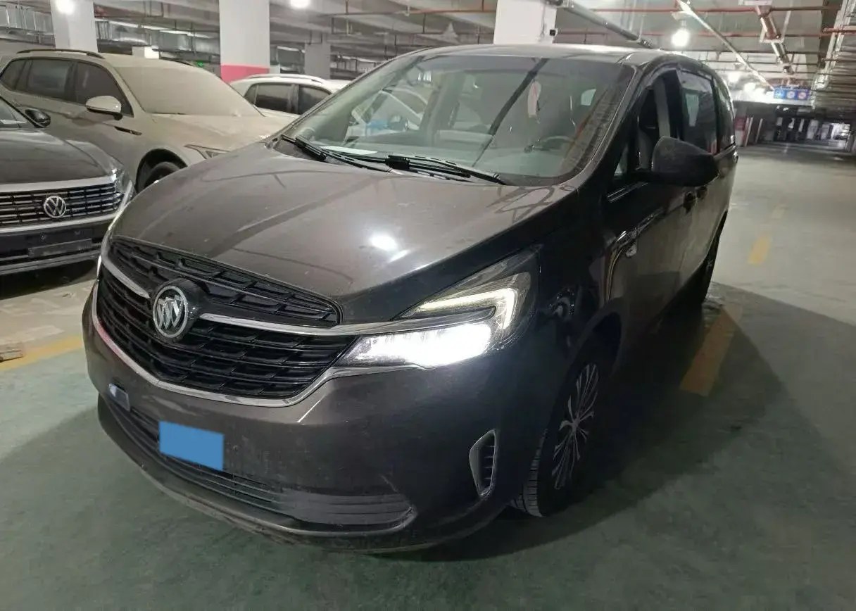 2022 BUICK GL8 view 1