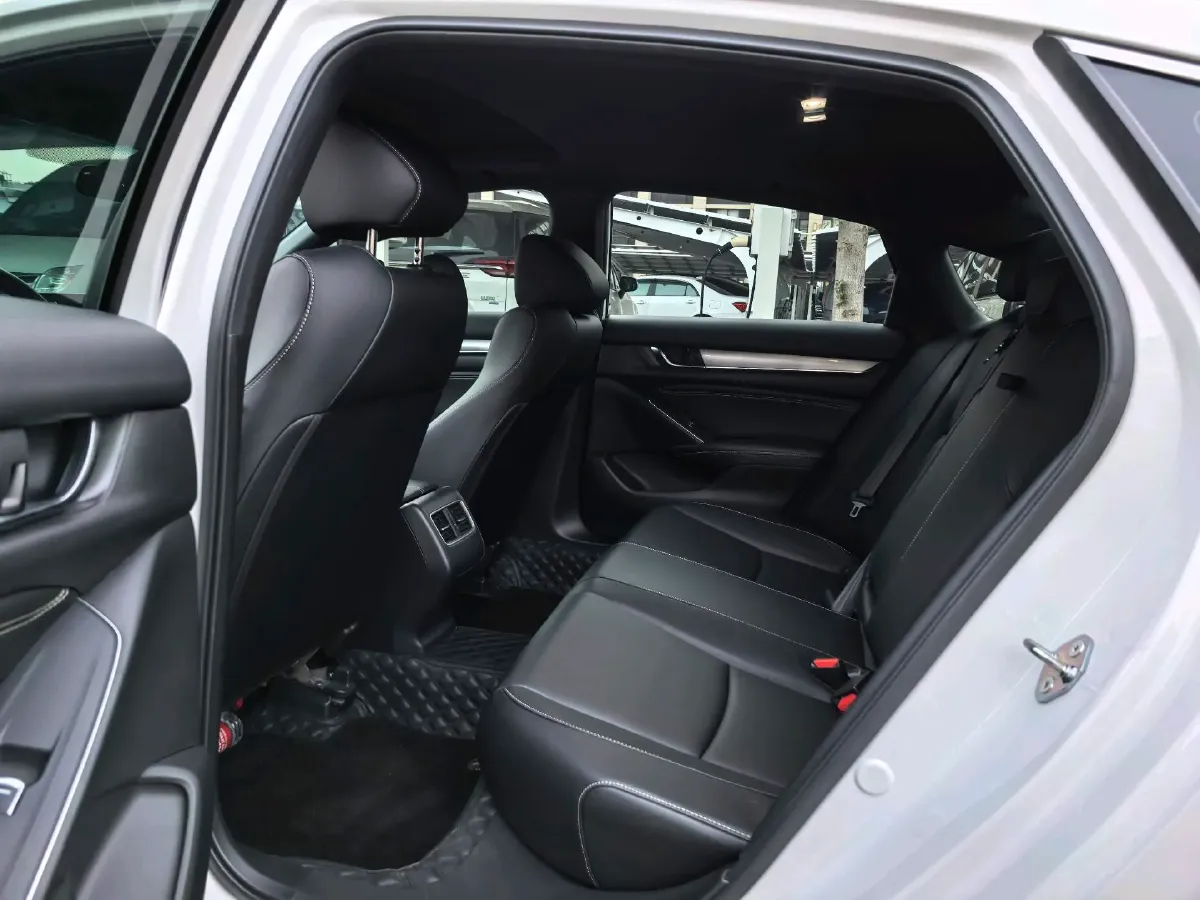 2022 Honda Inspire 1.5T 194HP L4 CVT,autocango,china used car exporter,china ev exporter,chinese used car exporter,chinese used ev exporter