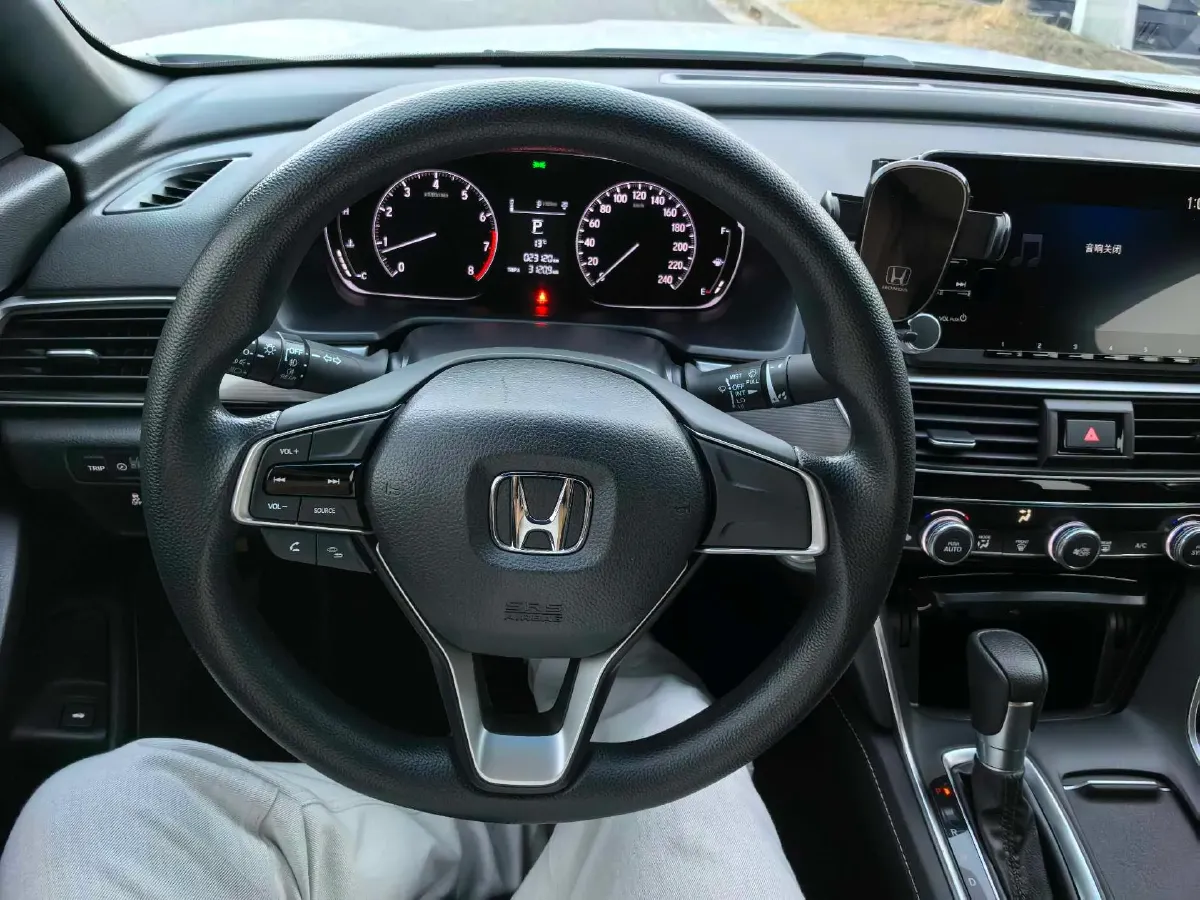 2022 Honda Inspire 1.5T 194HP L4 CVT,autocango,china used car exporter,china ev exporter,chinese used car exporter,chinese used ev exporter