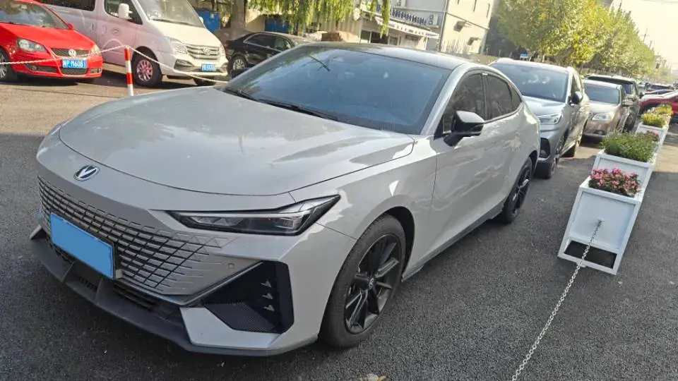 2023 ChangAn UNI-V 1.5T 188HP L4 7DCT