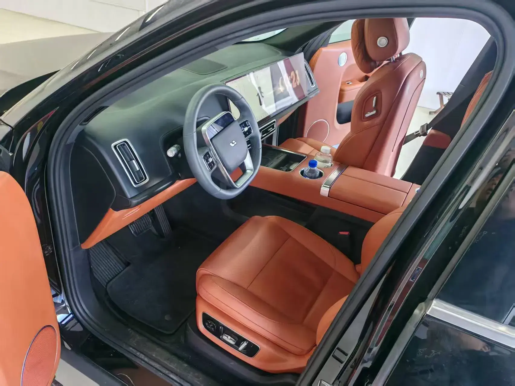 2024 LI L9 thumbnail 2