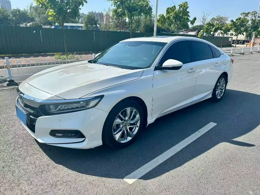 2021 Honda Accord 1.5T 194HP L4 CVT