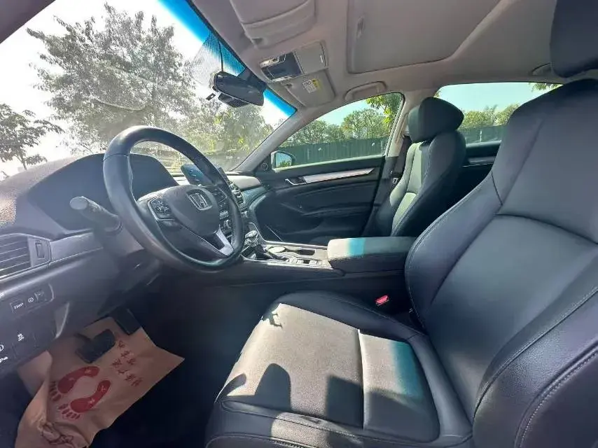 2021 HONDA ACCORD thumbnail 4