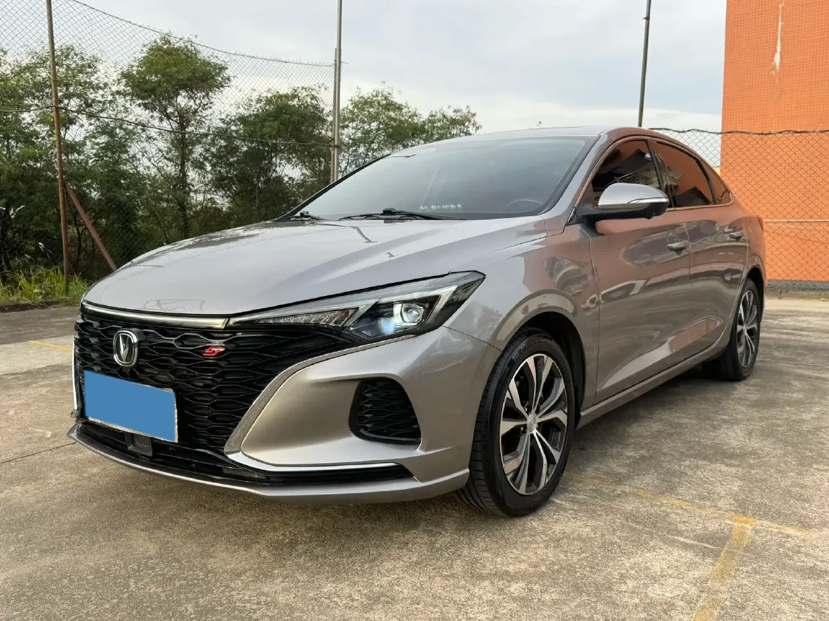 2022 ChangAn Eado 1.4T 160HP L4 7DCT,autocango,china used car exporter,china ev exporter,chinese used car exporter,chinese used ev exporter