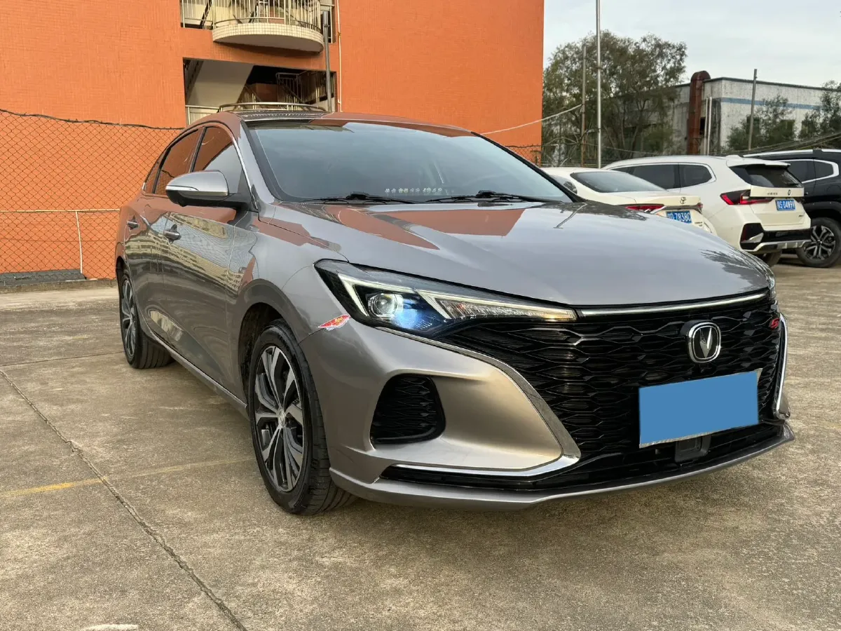 2022 ChangAn Eado 1.4T 160HP L4 7DCT,autocango,china used car exporter,china ev exporter,chinese used car exporter,chinese used ev exporter