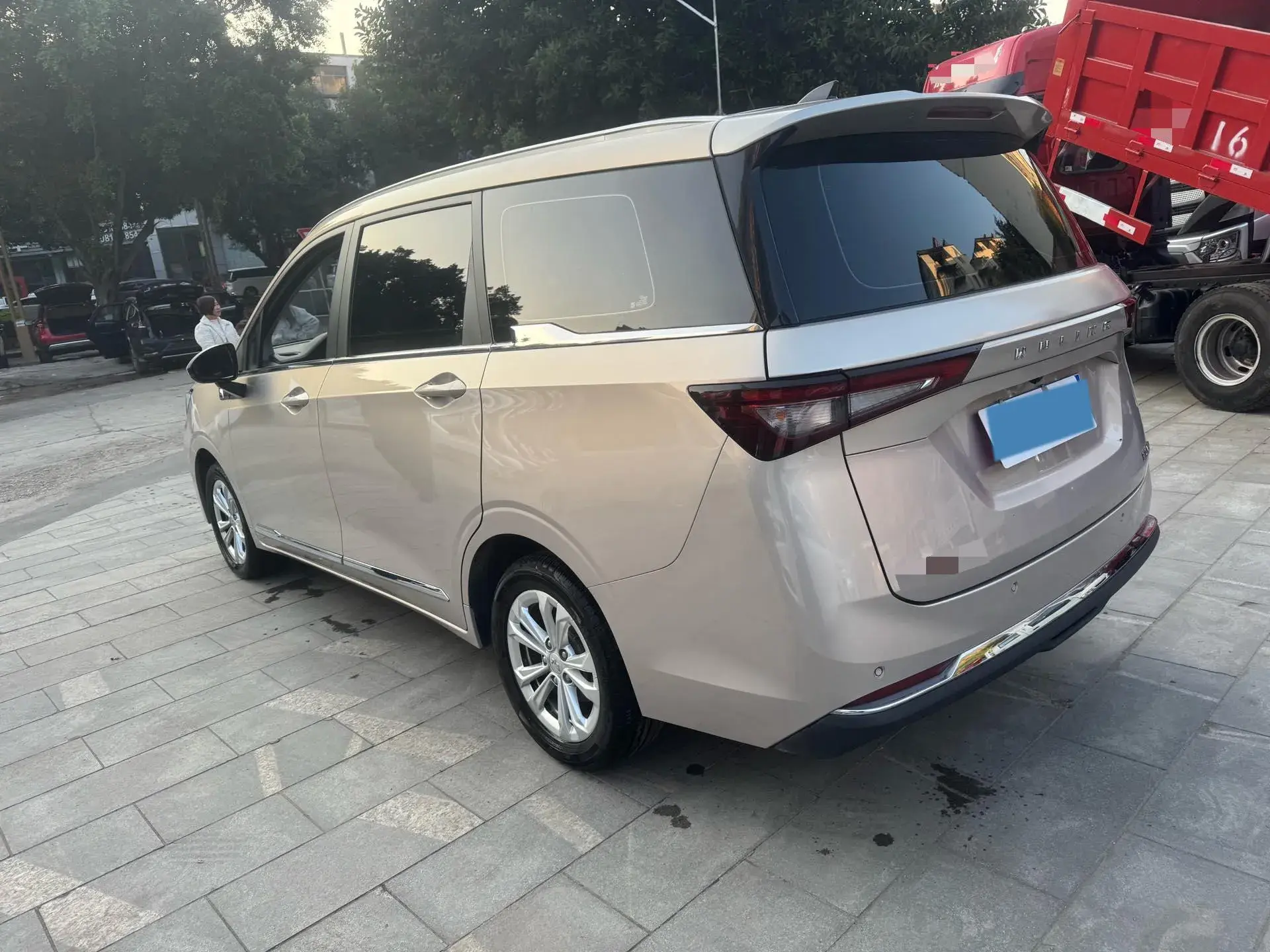2022 WULING JIACHEN thumbnail 4