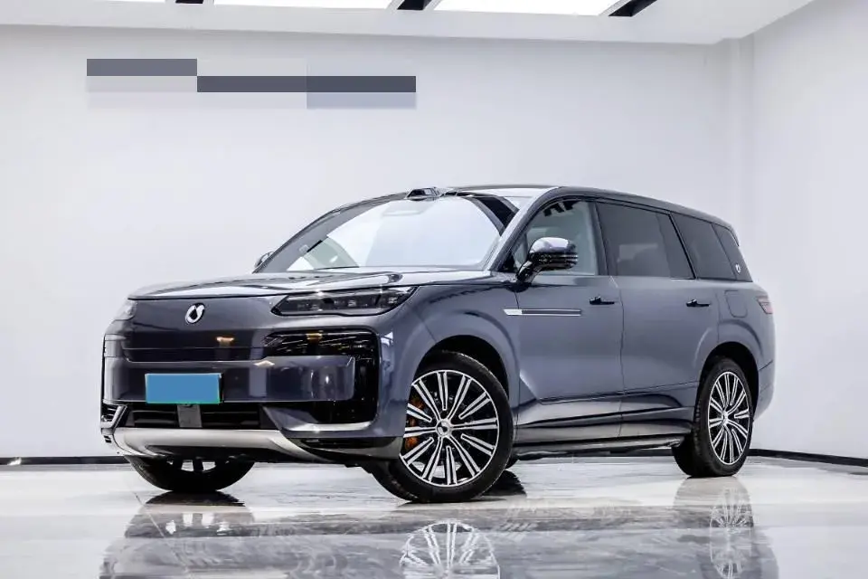 2025 Denza DenzaN9 2.0T 207HP L4 E-CVT PHEV