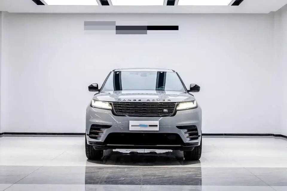 2024 LAND ROVER thumbnail 2