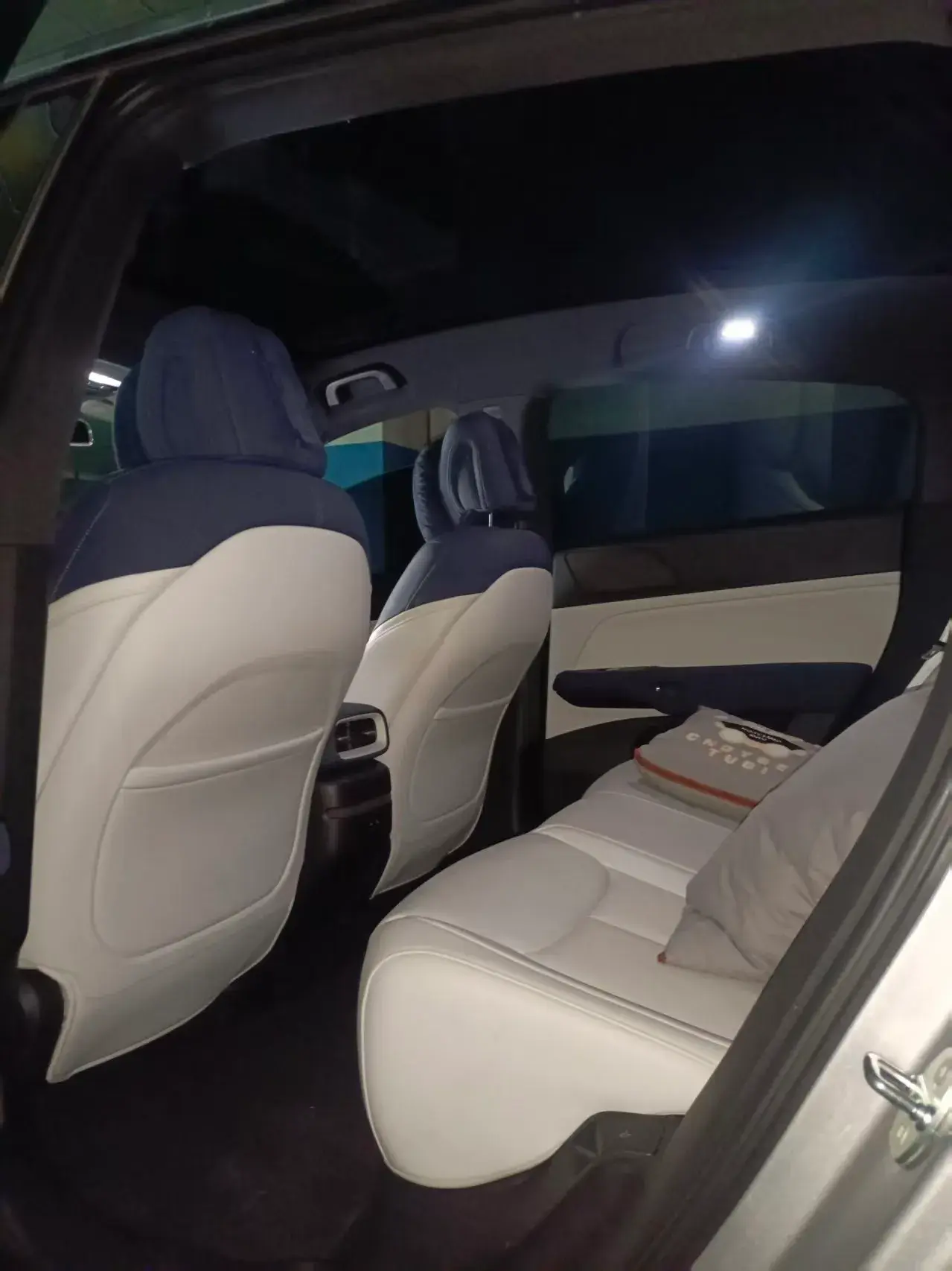 2023 XPENG G6 thumbnail 3