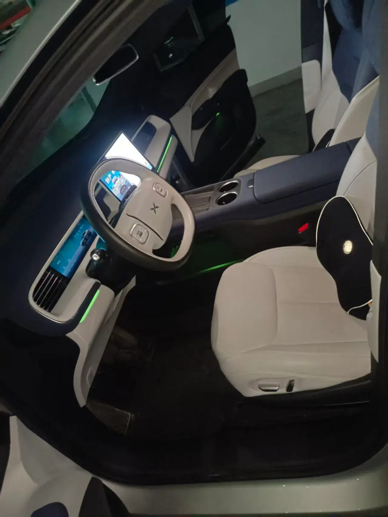 2023 XPENG G6 thumbnail 2