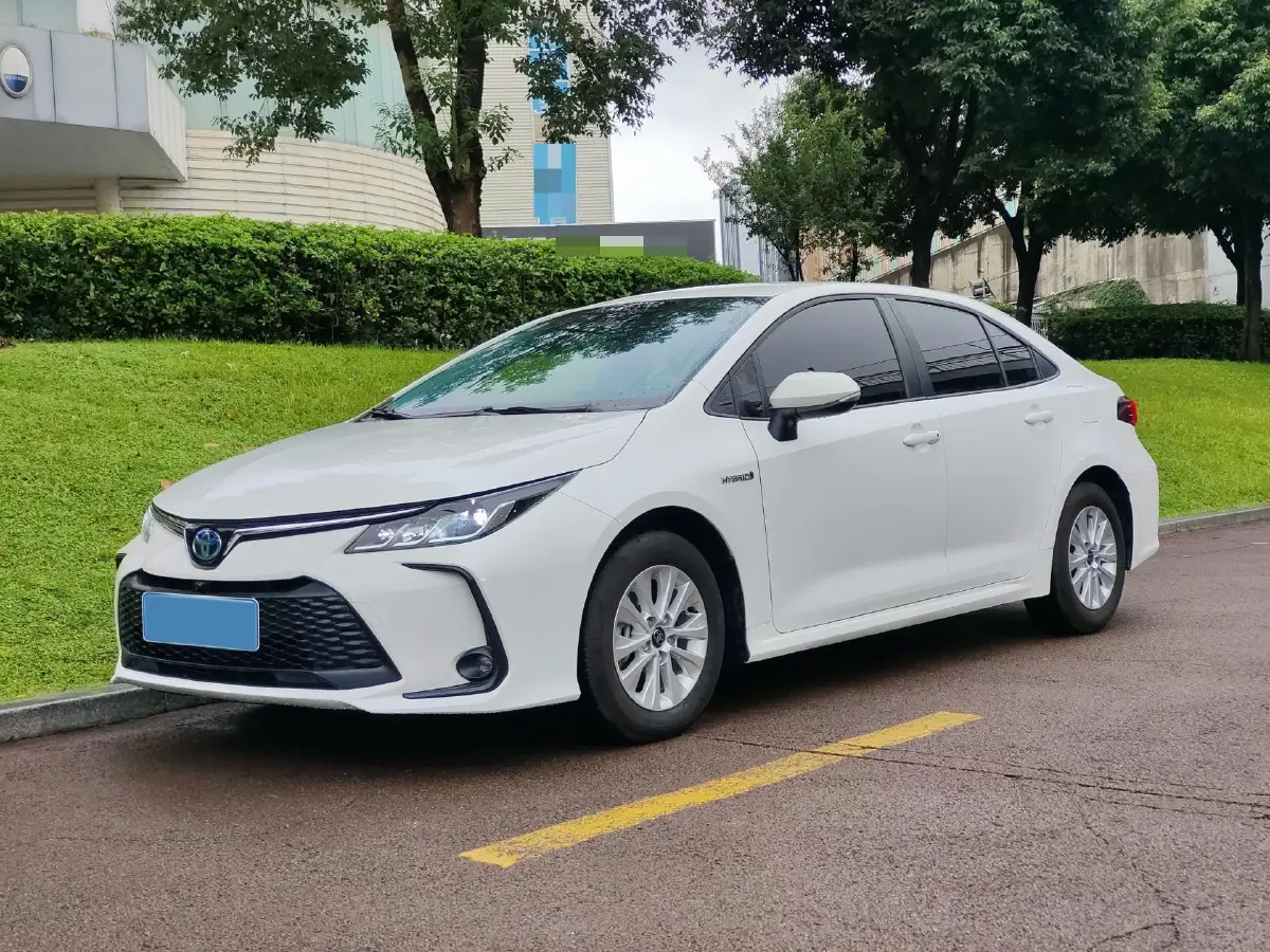 2023 Toyota Corolla 1.8L 98HP L4 E-CVT Hybrid