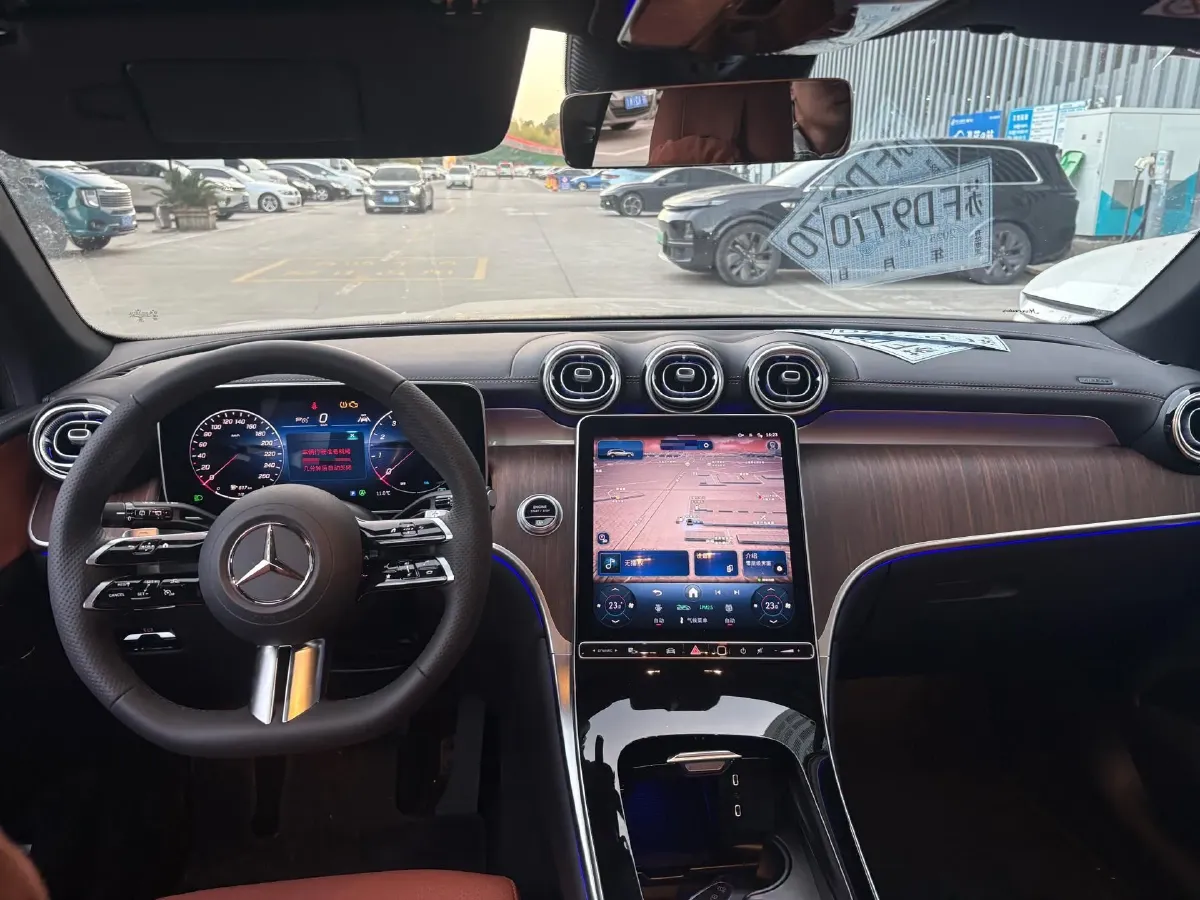 2025 Mercedes-Benz GLC Class 2.0T 258HP L4 9AT,autocango,china used car exporter,china ev exporter,chinese used car exporter,chinese used ev exporter