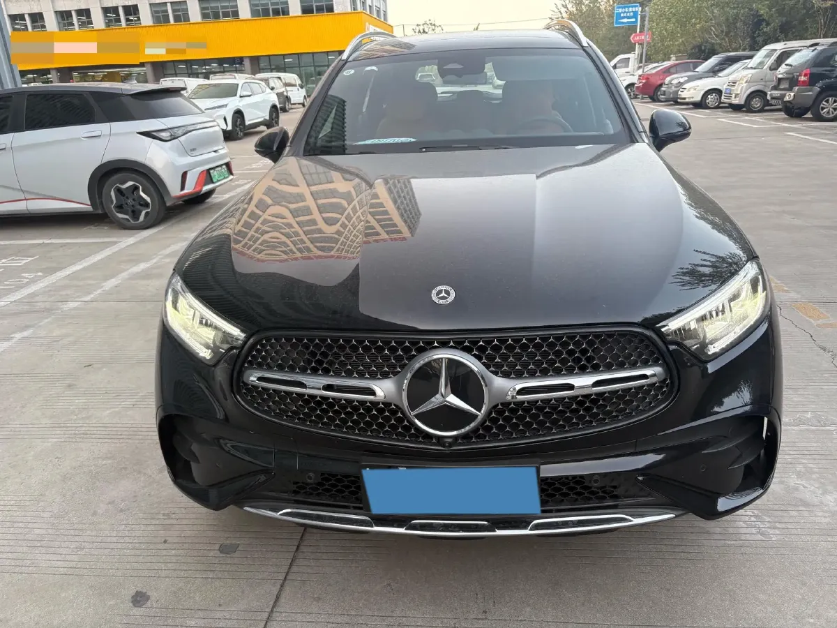 2025 Mercedes-Benz GLC Class 2.0T 258HP L4 9AT,autocango,china used car exporter,china ev exporter,chinese used car exporter,chinese used ev exporter