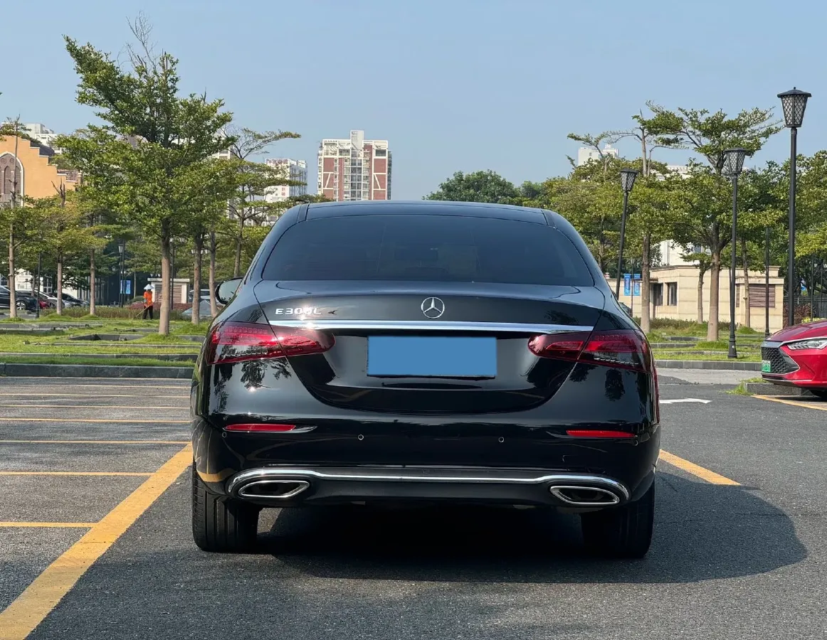 2022 Mercedes-Benz E Class 2.0T 258HP L4 9AT,autocango,china used car exporter,china ev exporter,chinese used car exporter,chinese used ev exporter