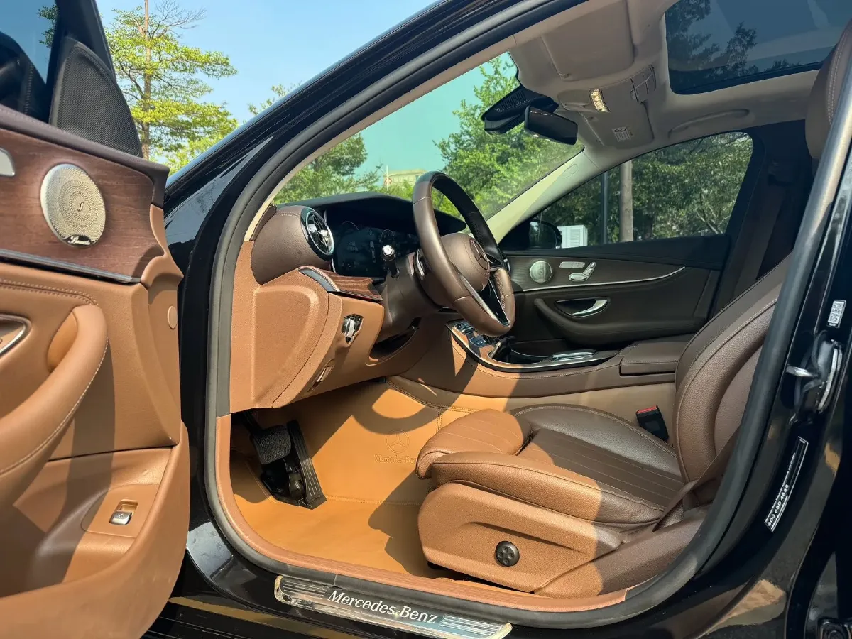 2022 Mercedes-Benz E Class 2.0T 258HP L4 9AT,autocango,china used car exporter,china ev exporter,chinese used car exporter,chinese used ev exporter