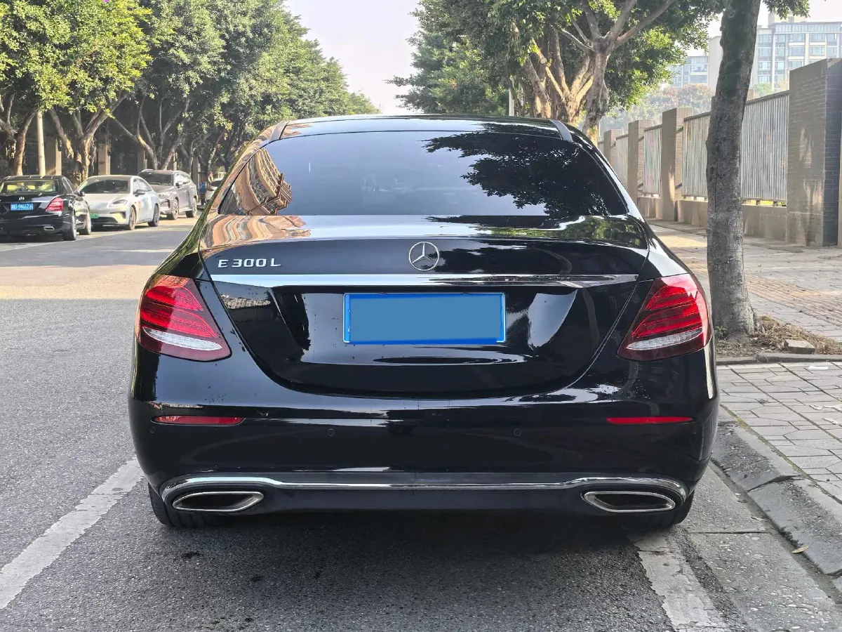 2020 Mercedes-Benz E Class 2.0T 258HP L4 9AT,autocango,china used car exporter,china ev exporter,chinese used car exporter,chinese used ev exporter