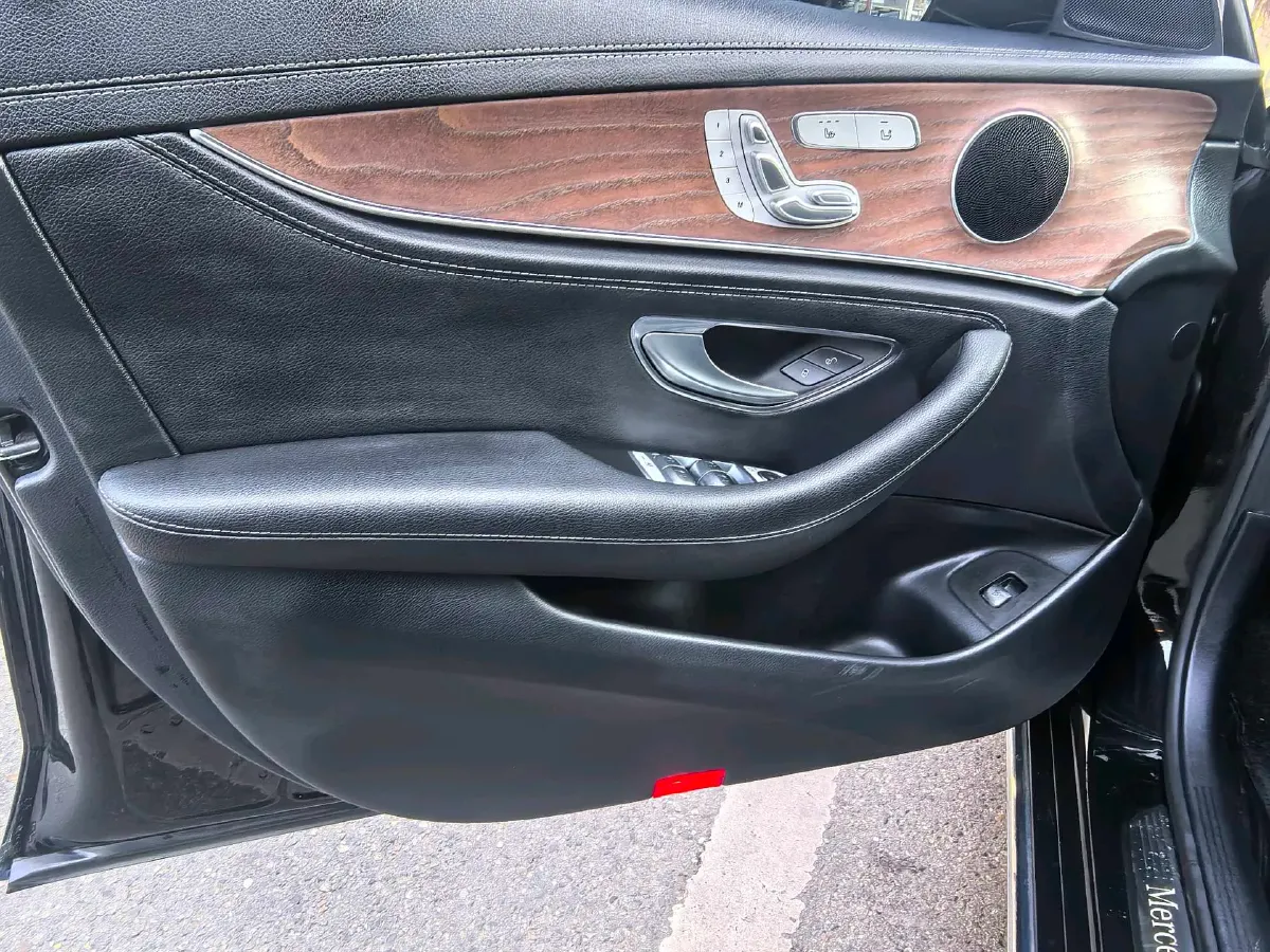 2020 Mercedes-Benz E Class 2.0T 258HP L4 9AT,autocango,china used car exporter,china ev exporter,chinese used car exporter,chinese used ev exporter