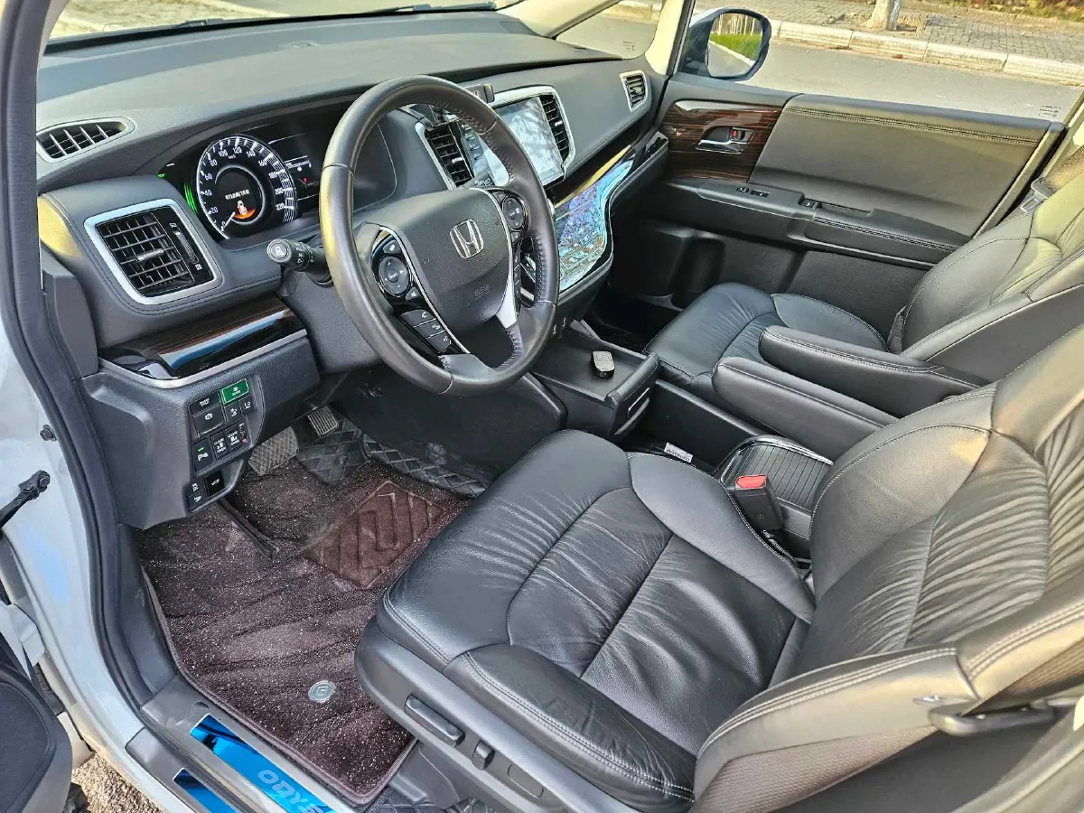 2021 Honda Odyssey 2.0L 146HP L4 E-CVT Hybrid,autocango,china used car exporter,china ev exporter,chinese used car exporter,chinese used ev exporter