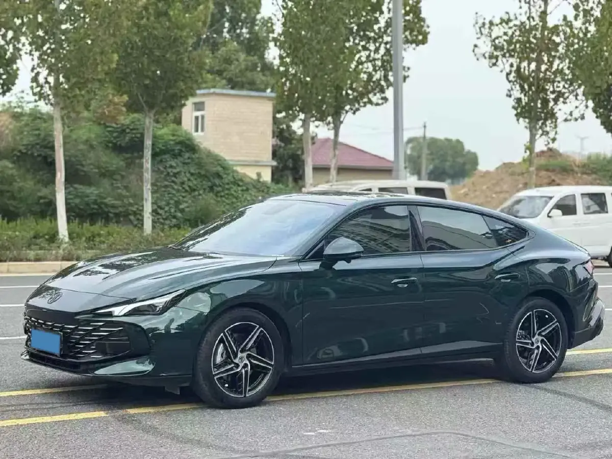 2023 MG 7 1.5T 188HP L4 7DCT