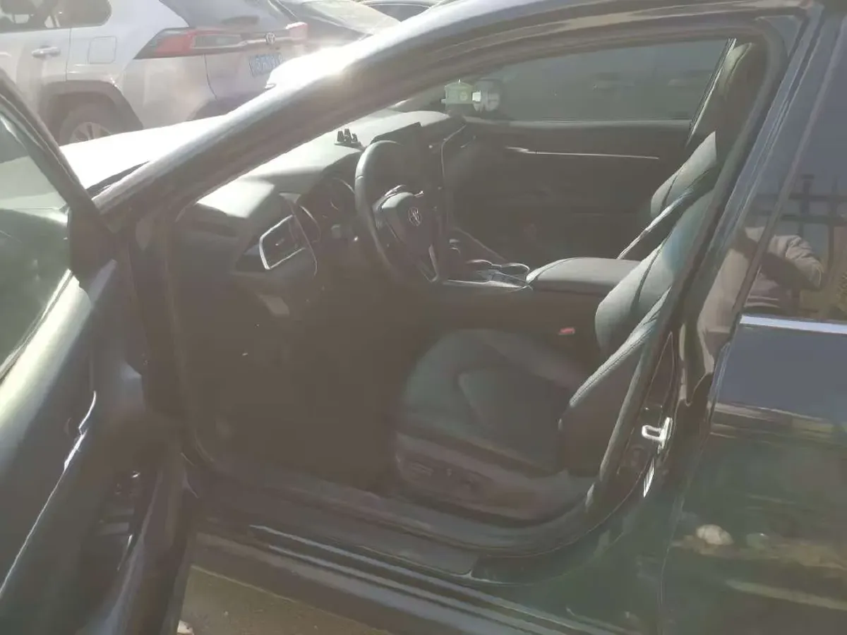 2023 Toyota Camry 2.0L 177HP L4 CVT,autocango,china used car exporter,china ev exporter,chinese used car exporter,chinese used ev exporter