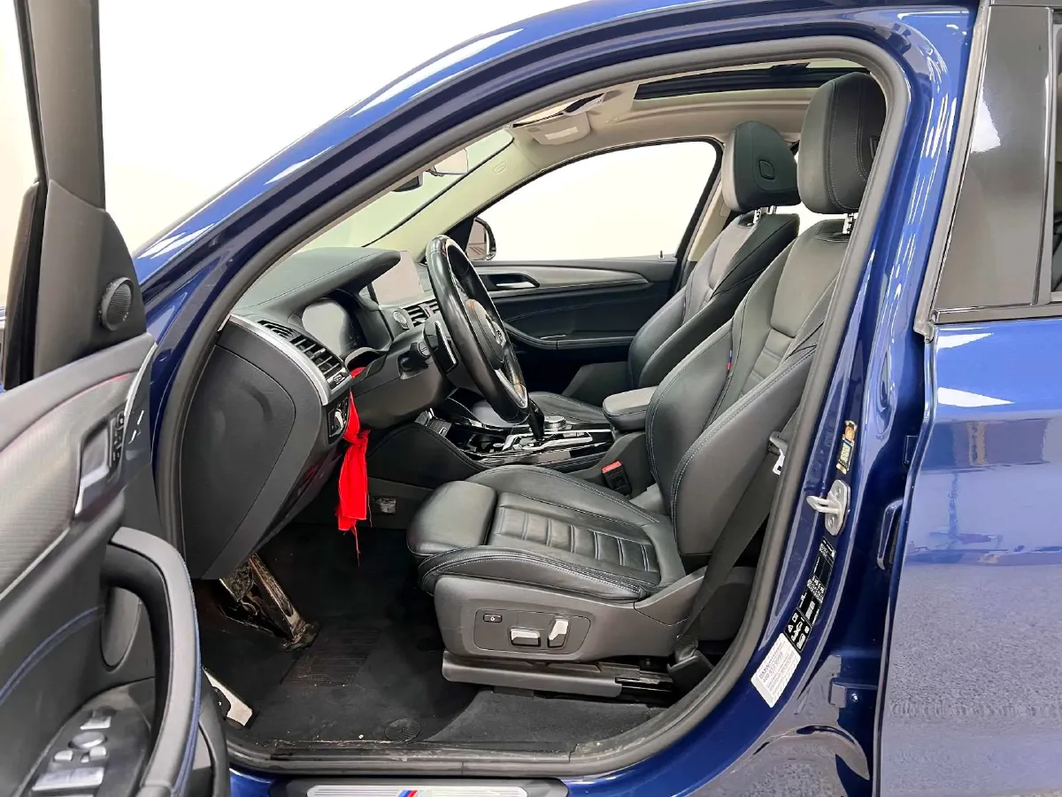 2021 BMW X4 2.0T 184HP L4 8AT,autocango,china used car exporter,china ev exporter,chinese used car exporter,chinese used ev exporter