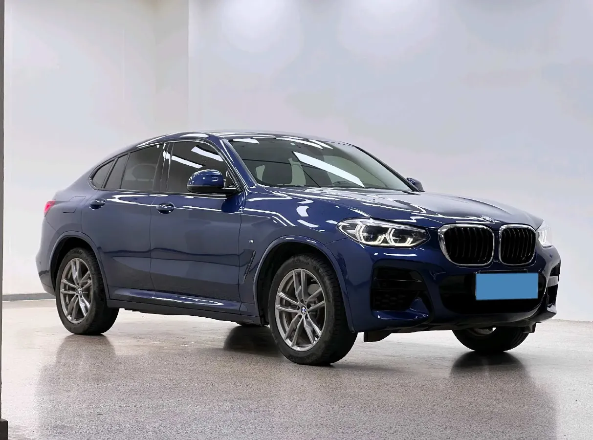 2021 BMW X4 2.0T 184HP L4 8AT,autocango,china used car exporter,china ev exporter,chinese used car exporter,chinese used ev exporter