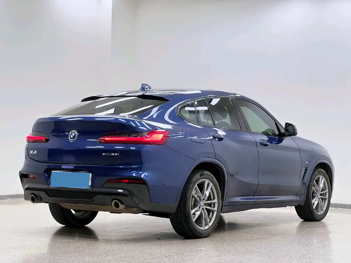 2021 BMW X4 2.0T 184HP L4 8AT,autocango,china used car exporter,china ev exporter,chinese used car exporter,chinese used ev exporter