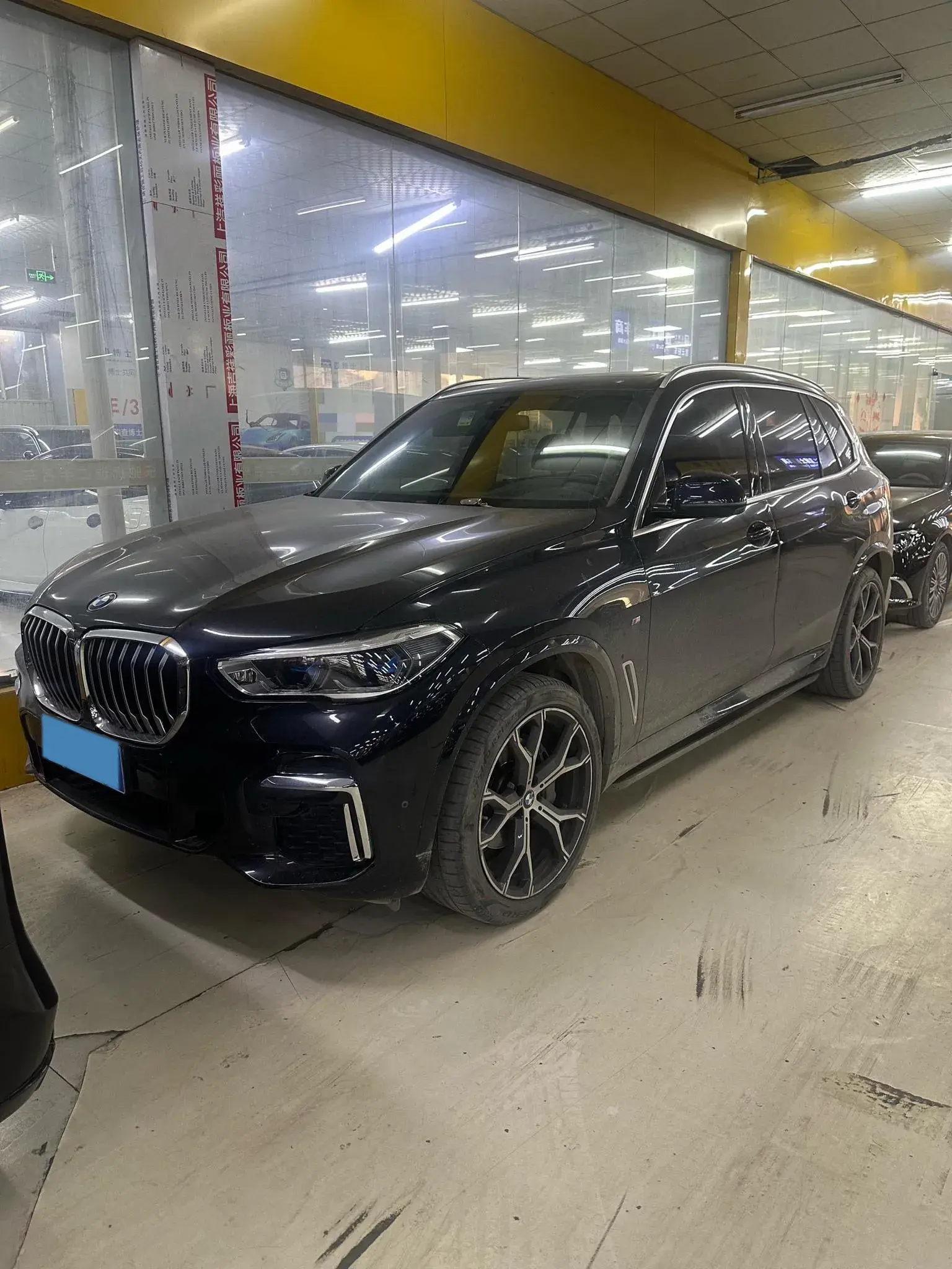 2022 BMW X5 view 1