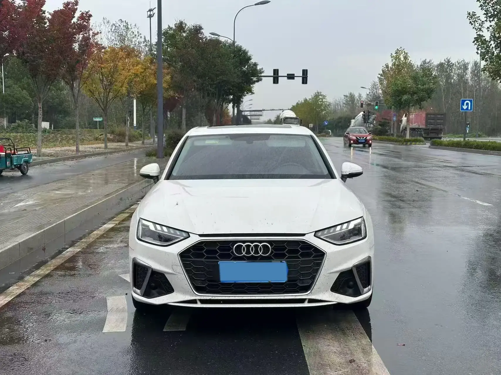 2022 AUDI A4L thumbnail 2