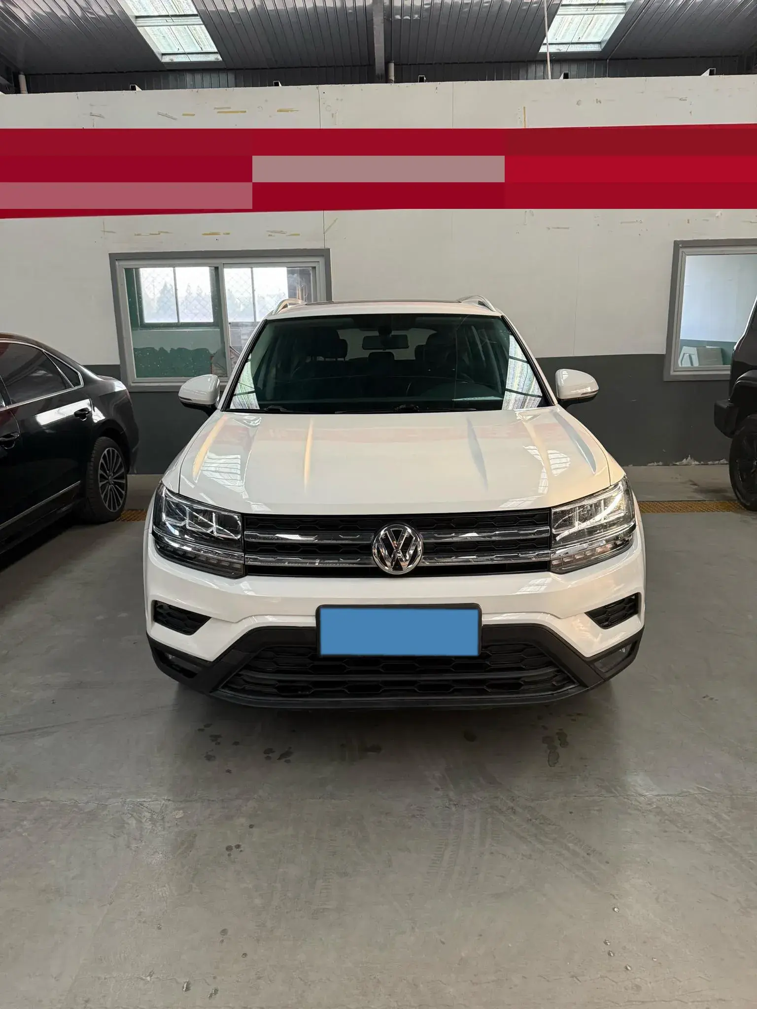 2019 VOLKSWAGEN THARU thumbnail 2