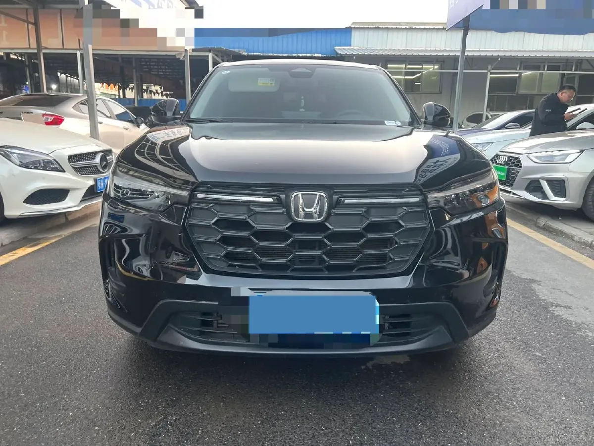 2023 Honda HR-V 1.5T 182HP L4 CVT,autocango,china used car exporter,china ev exporter,chinese used car exporter,chinese used ev exporter