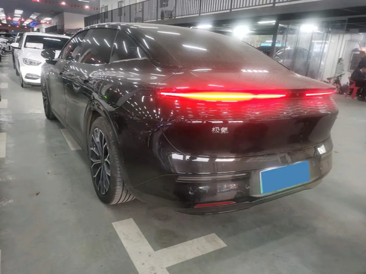 2025 LYNK&CO Z10 BEV 95KWH,autocango,china used car exporter,china ev exporter,chinese used car exporter,chinese used ev exporter