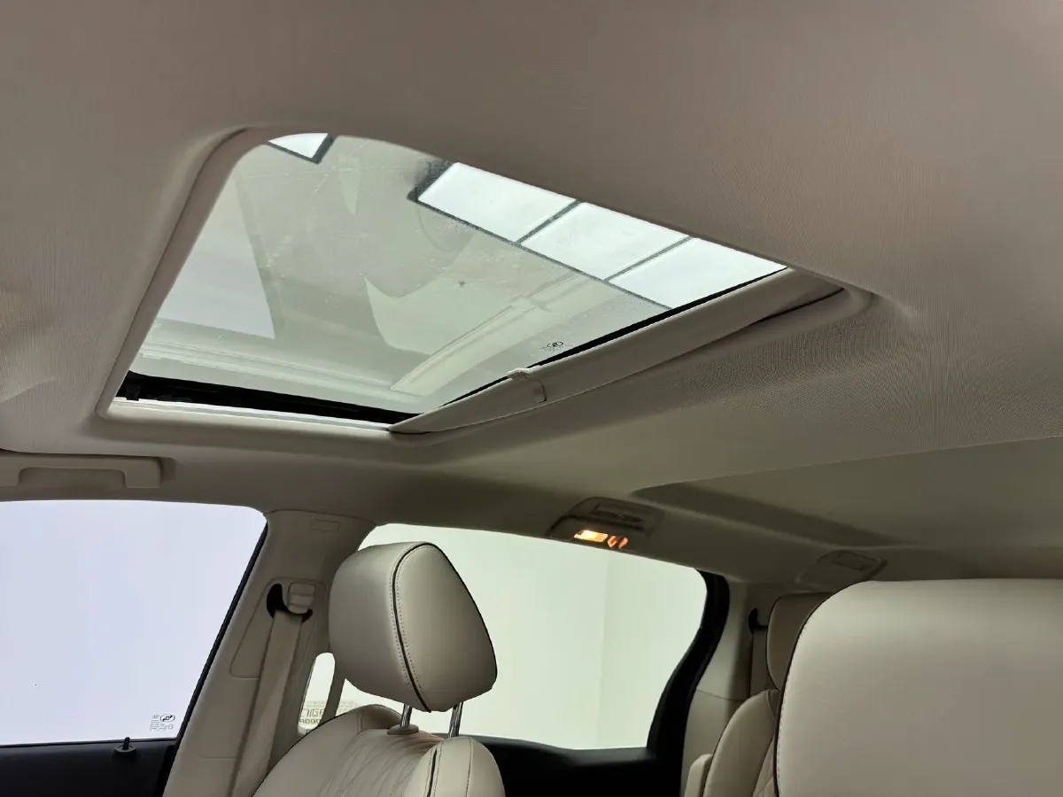 2022 Buick GL8 2.0T 237HP L4 9AT,autocango,china used car exporter,china ev exporter,chinese used car exporter,chinese used ev exporter