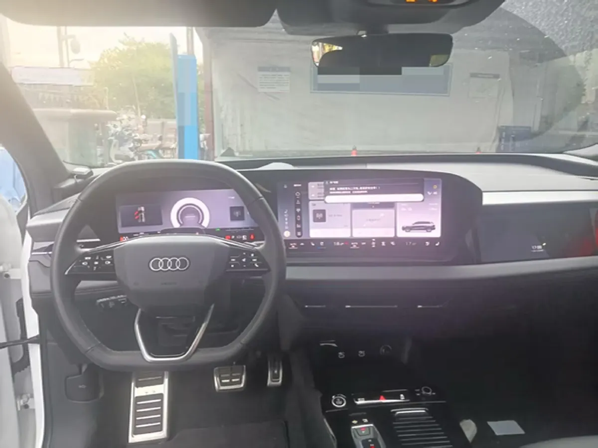 2025 Audi A6L e-tron BEV,autocango,china used car exporter,china ev exporter,chinese used car exporter,chinese used ev exporter