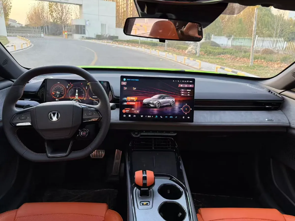 2025 ChangAn UNI-V 2.0T 245HP L4 8AT,autocango,china used car exporter,china ev exporter,chinese used car exporter,chinese used ev exporter