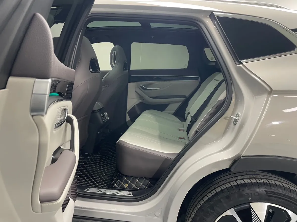 2025 BYD Song Plus 1.5L 101HP L4 E-CVT PHEV 26.6KWH,autocango,china used car exporter,china ev exporter,chinese used car exporter,chinese used ev exporter